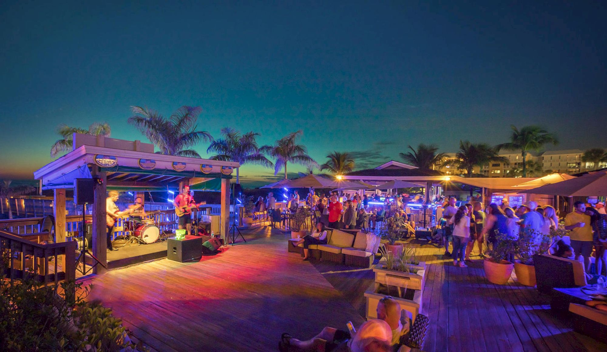 Nightlife and Social Scene